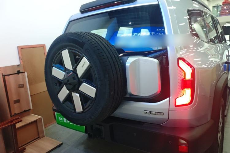 Used Deepal G318 2024 Four-Wheel-Drive Air Suspension Model Rear