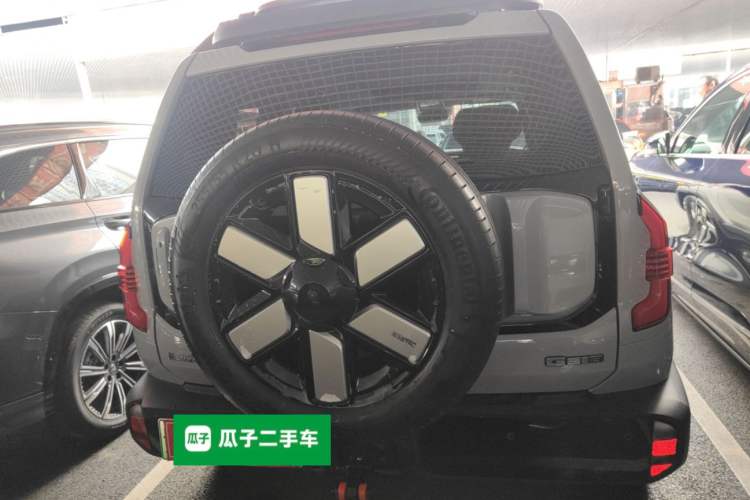 Used Deepal G318 2024 Four-Wheel-Drive Air Suspension Model Rear