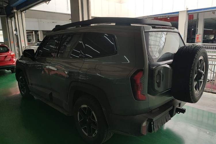 Used Deepal G318 2024 Four-Wheel-Drive Air Suspension Model Rear Left 45 Deg