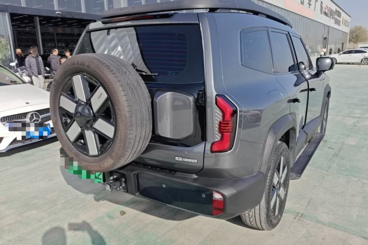 Used Deepal G318 2024 Four-Wheel-Drive Air Suspension Model Rear Right 45 Deg