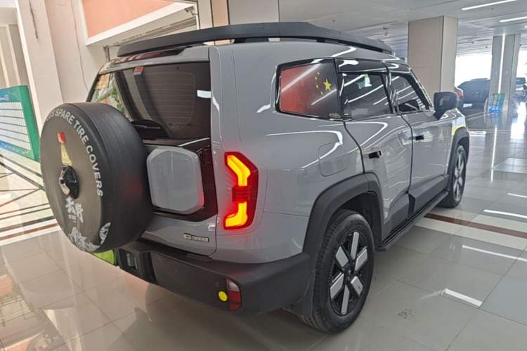 Used Deepal G318 2024 Four-Wheel-Drive Air Suspension Model Rear Right 45 Deg