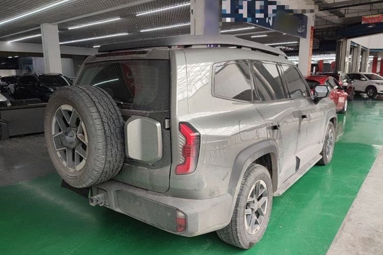 Used Deepal G318 2024 Four-Wheel-Drive Air Suspension Model Rear Right 45 Deg