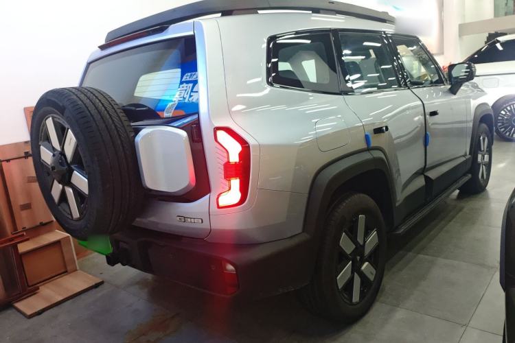 Used Deepal G318 2024 Four-Wheel-Drive Air Suspension Model Rear Right 45 Deg