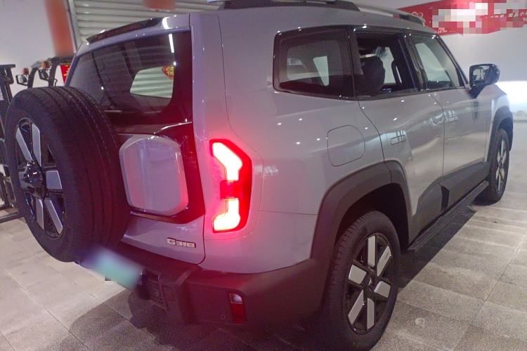 Used Deepal G318 2024 Two-Wheel Drive Air Suspension Version Rear Right 45 Deg