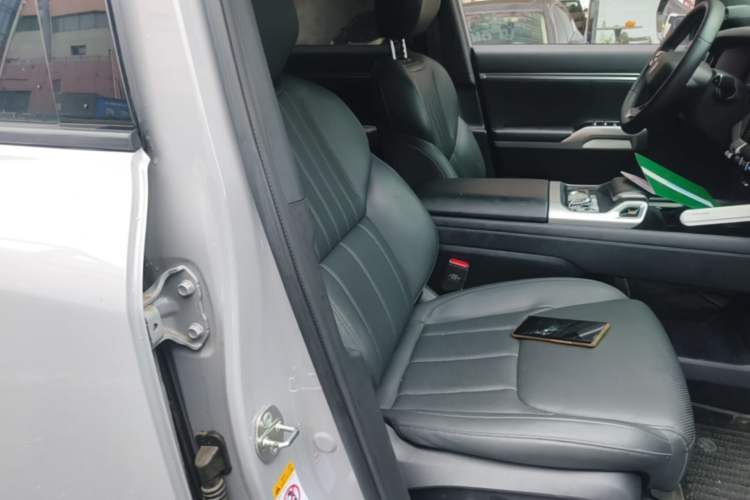 Used Deepal G318 2024 Four-Wheel-Drive Air Suspension Model Right Front Seat