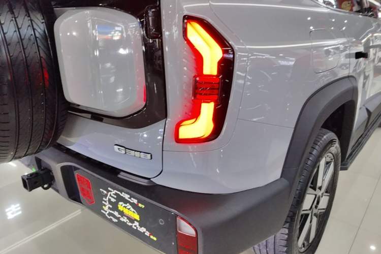 Used Deepal G318 2024 Four-Wheel-Drive Air Suspension Model Right Rear Taillight