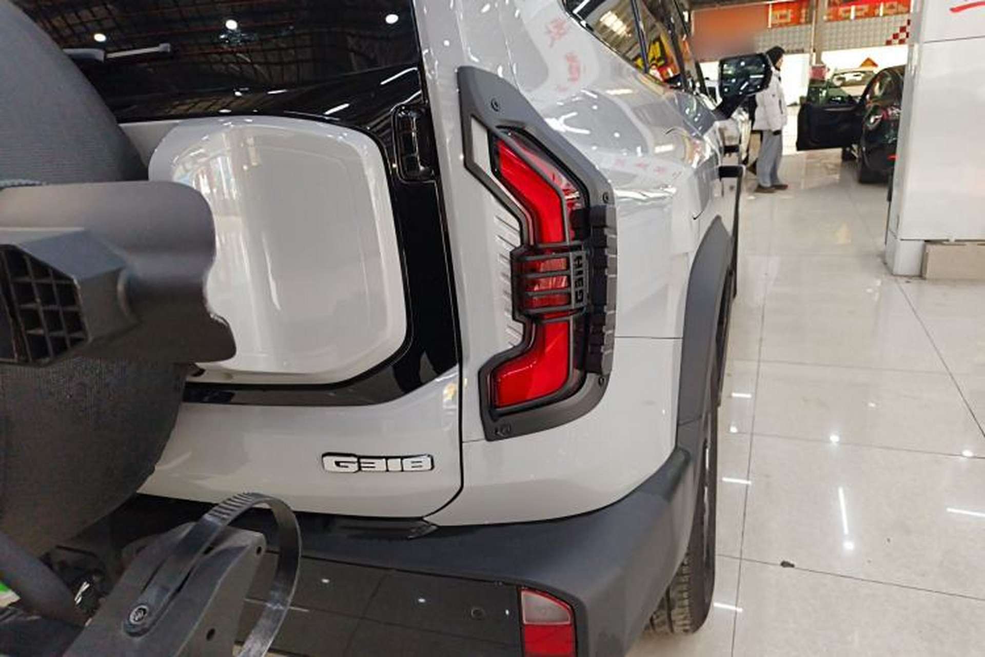 Used Deepal G318 2024 Four-Wheel-Drive Air Suspension Model Right Rear Taillight