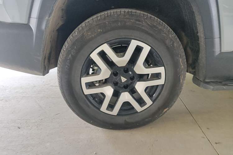 Used Deepal G318 2024 Four-Wheel Drive Comfort Edition Right Rear Wheel Hub