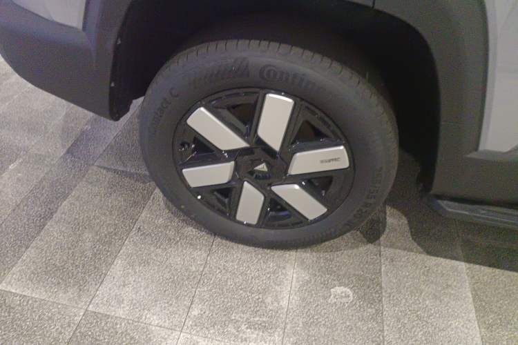 Used Deepal G318 2024 Two-Wheel Drive Air Suspension Version Right Rear Wheel Hub