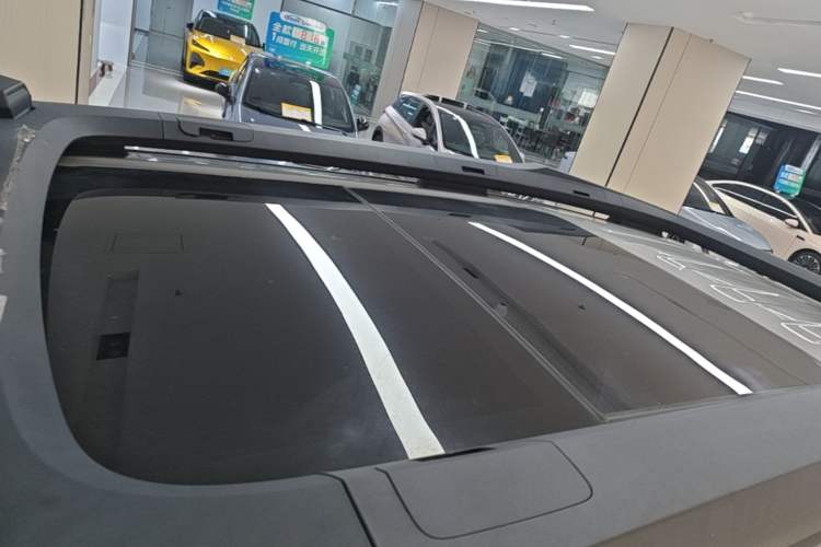 Used Deepal G318 2024 Four-Wheel-Drive Air Suspension Model Roof