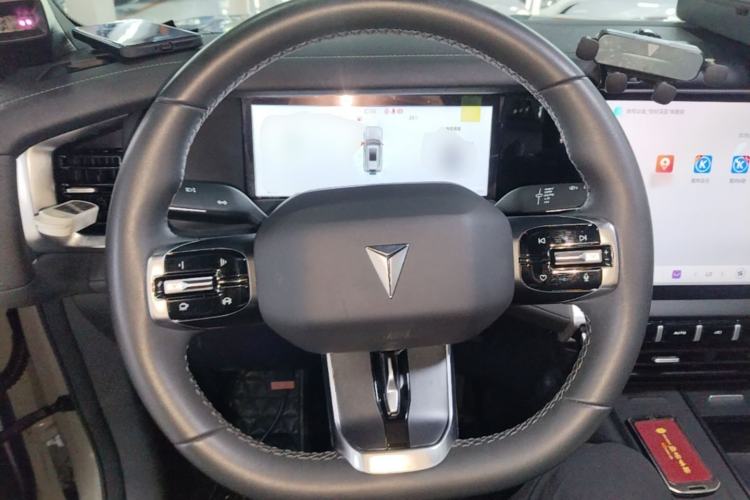 Used Deepal G318 2024 Four-Wheel-Drive Air Suspension Model Steering Wheel