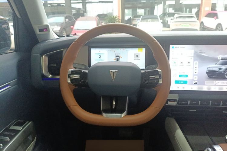 Used Deepal G318 2024 Four-Wheel-Drive Air Suspension Model Steering Wheel