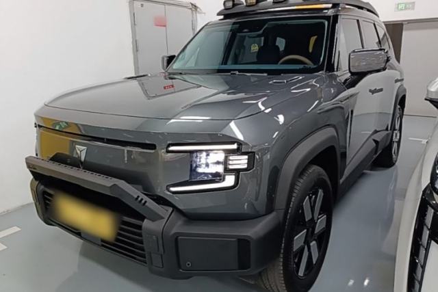 Used Deepal G318 2024 Four-Wheel-Drive Air Suspension Model