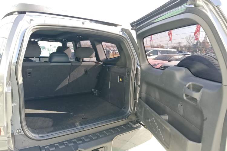 Used Deepal G318 2024 Four-Wheel-Drive Air Suspension Model Trunk