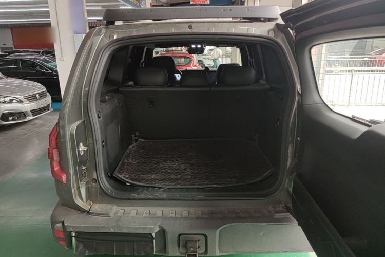 Used Deepal G318 2024 Four-Wheel-Drive Air Suspension Model Trunk