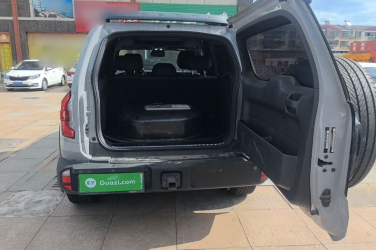 Used Deepal G318 2024 Four-Wheel-Drive Air Suspension Model Trunk