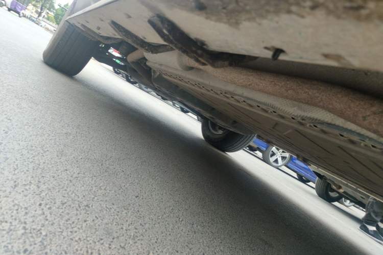 Used Deepal G318 2024 Four-Wheel Drive Comfort Edition Chassis Front Right