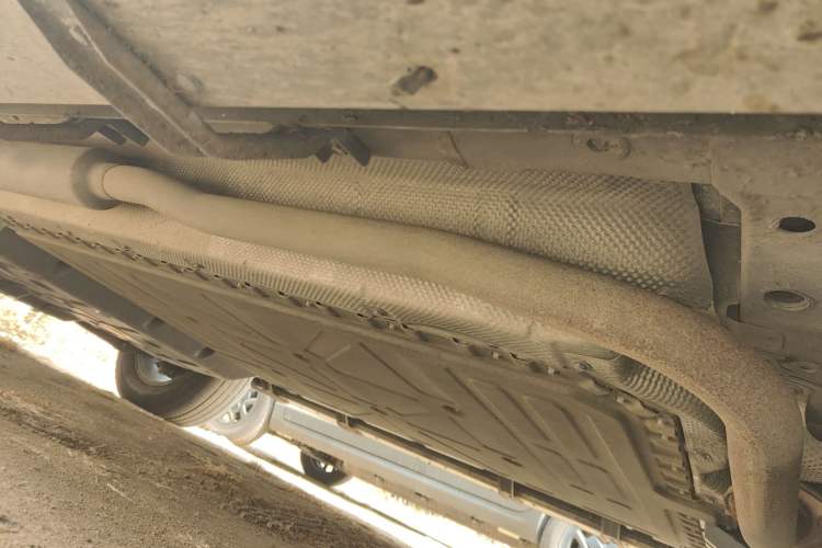 Used Deepal G318 2024 Four-Wheel Drive Comfort Edition Chassis Front Right