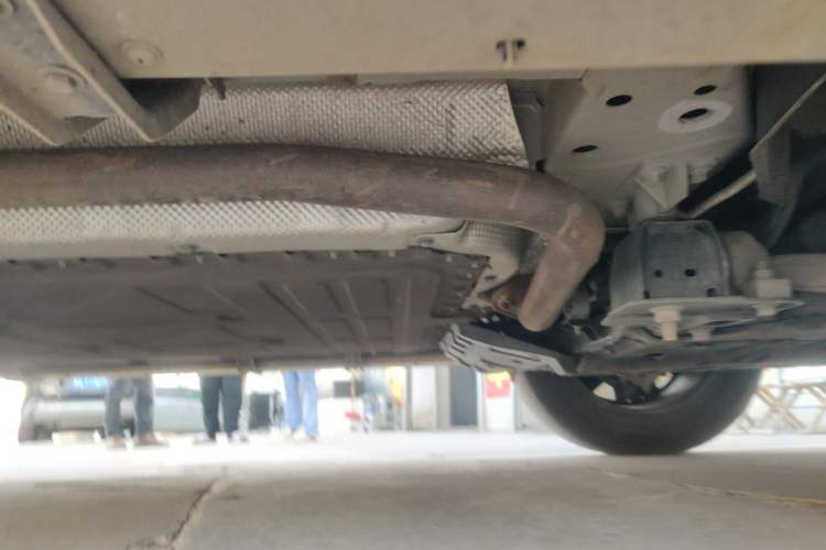 Used Deepal G318 2024 Four-Wheel-Drive Air Suspension Model Chassis Front Right
