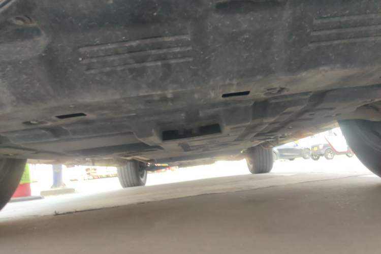 Used Deepal G318 2024 Four-Wheel-Drive Air Suspension Model Chassis Front