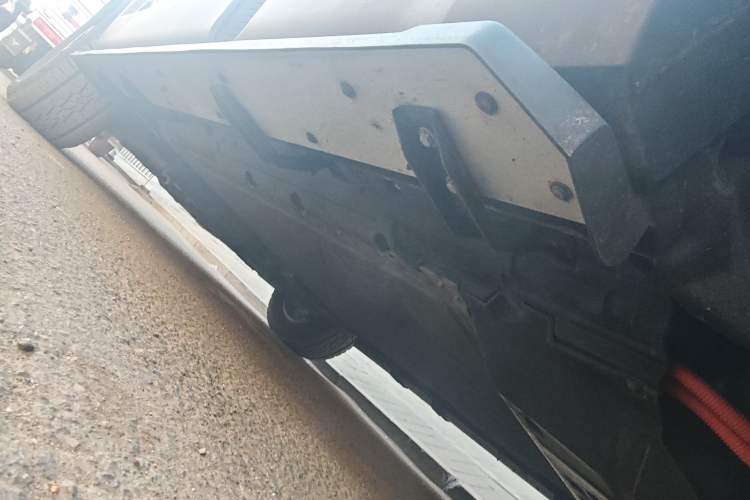 Used Deepal G318 2024 Four-Wheel-Drive Air Suspension Model Chassis Rear Left