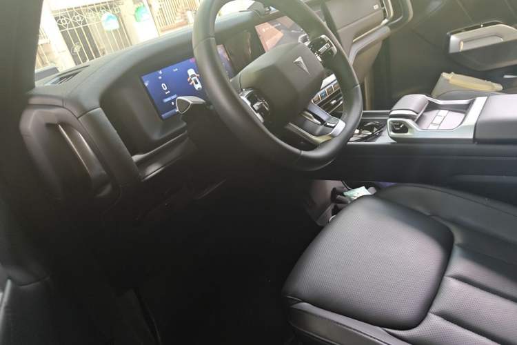 Used Deepal G318 2024 Two-Wheel Drive Air Suspension Version Driver Seat