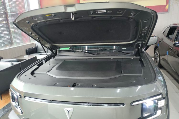 Used Deepal G318 2024 Four-Wheel-Drive Air Suspension Model Engine Bay