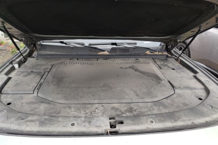 Used Deepal G318 2024 Four-Wheel-Drive Air Suspension Model Engine Bay