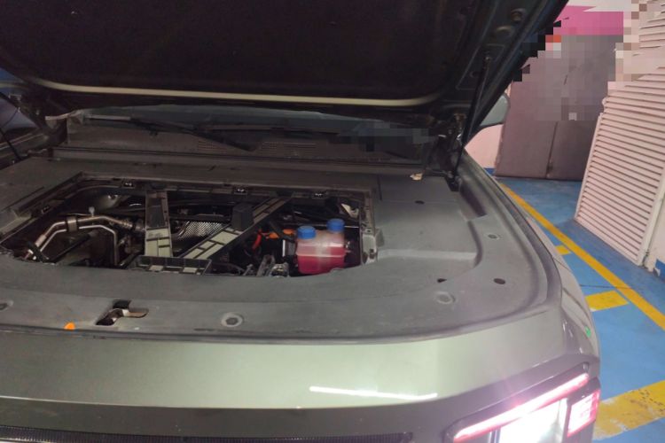 Used Deepal G318 2024 Two-Wheel Drive Air Suspension Version Engine Bay Left