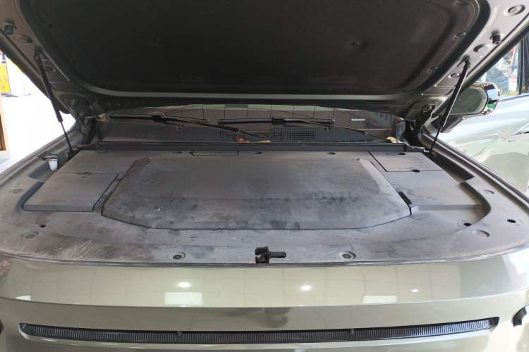 Used Deepal G318 2024 Two-Wheel Drive Air Suspension Version Engine Bay