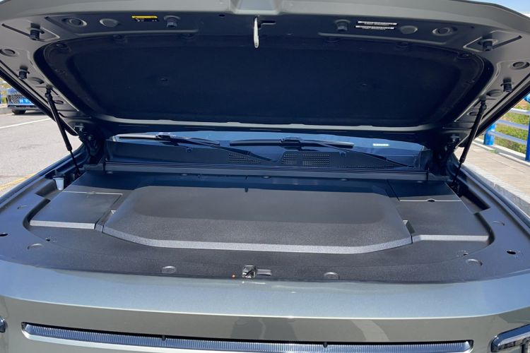 Used Deepal G318 2024 Four-Wheel-Drive Air Suspension Model Engine Bay