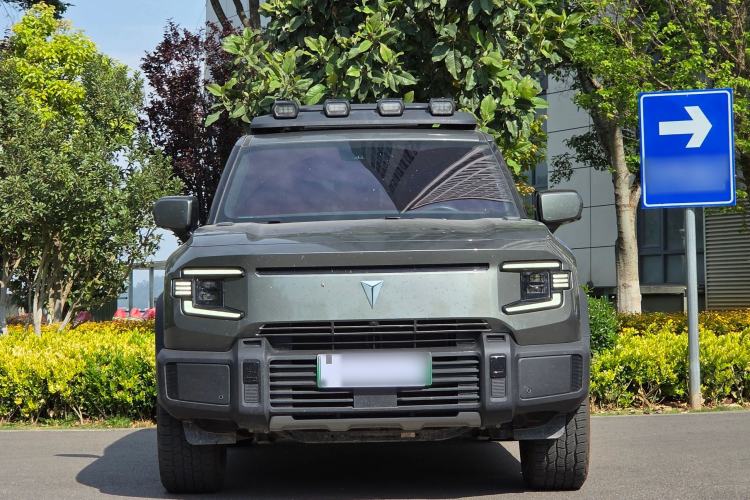 Used Deepal G318 2024 Four-Wheel-Drive Air Suspension Model Exterior 1