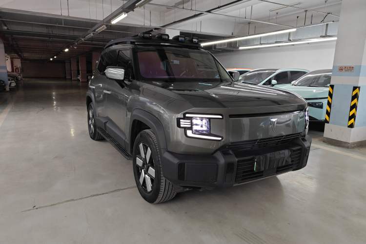 Used Deepal G318 2024 Four-Wheel-Drive Air Suspension Model Exterior 1