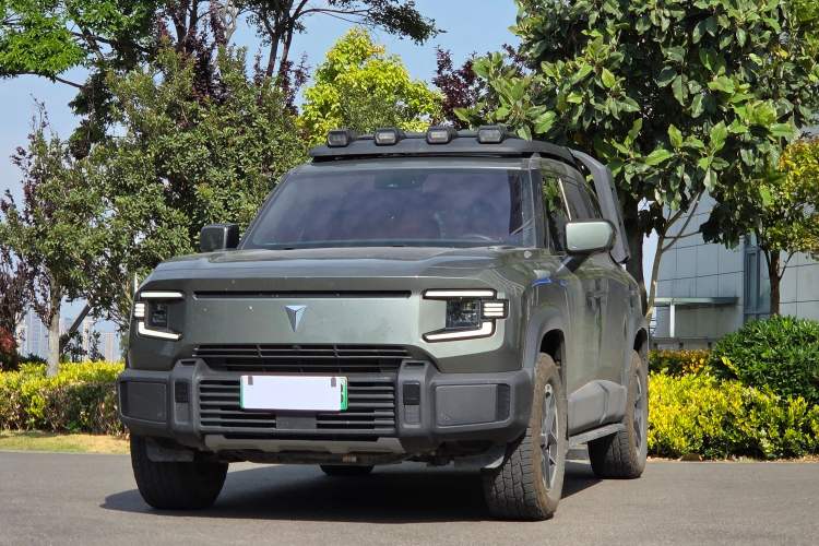 Used Deepal G318 2024 Four-Wheel-Drive Air Suspension Model Exterior 2
