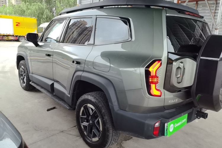 Used Deepal G318 2024 Four-Wheel-Drive Air Suspension Model Exterior 2