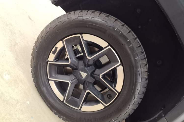 Used Deepal G318 2024 Four-Wheel-Drive Air Suspension Model Exterior 5