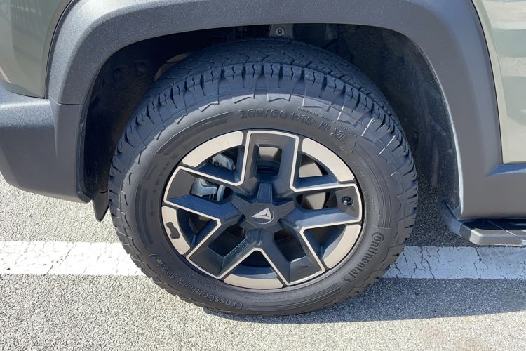 Used Deepal G318 2024 Four-Wheel-Drive Air Suspension Model Exterior 5