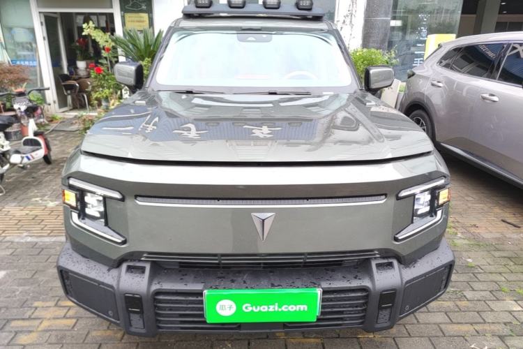 Used Deepal G318 2024 Four-Wheel-Drive Air Suspension Model Front
