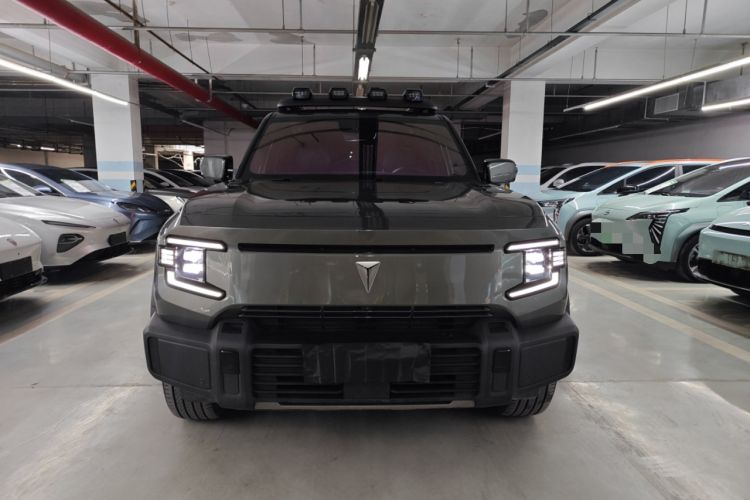 Used Deepal G318 2024 Four-Wheel-Drive Air Suspension Model Front