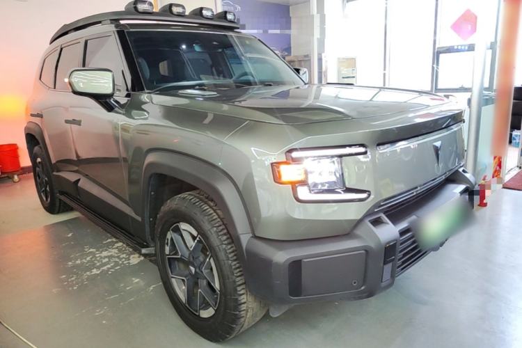 Used Deepal G318 2024 Four-Wheel-Drive Air Suspension Model Front Right 45 Deg