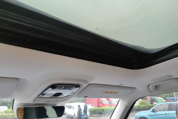 Used Deepal G318 2024 Four-Wheel-Drive Air Suspension Model Headliner