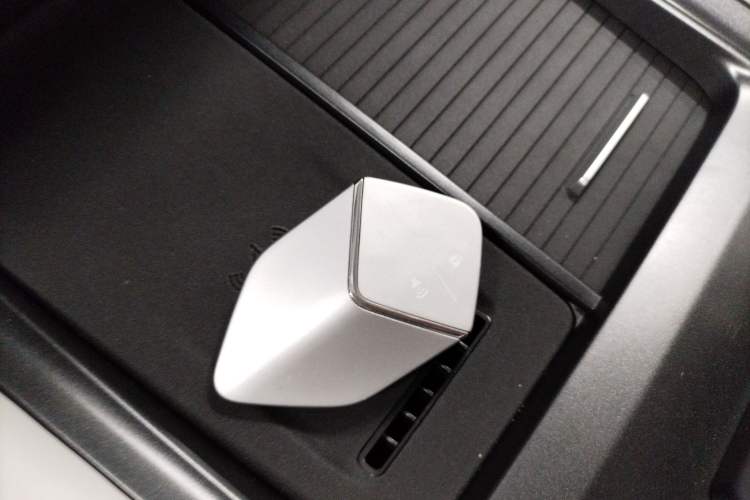 Used Deepal G318 2024 Two-Wheel Drive Air Suspension Version Interior 1