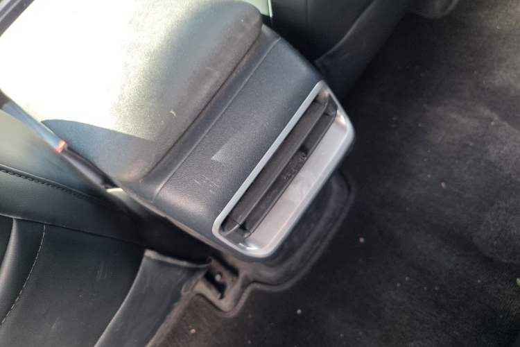 Used Deepal G318 2024 Four-Wheel-Drive Air Suspension Model Interior 10