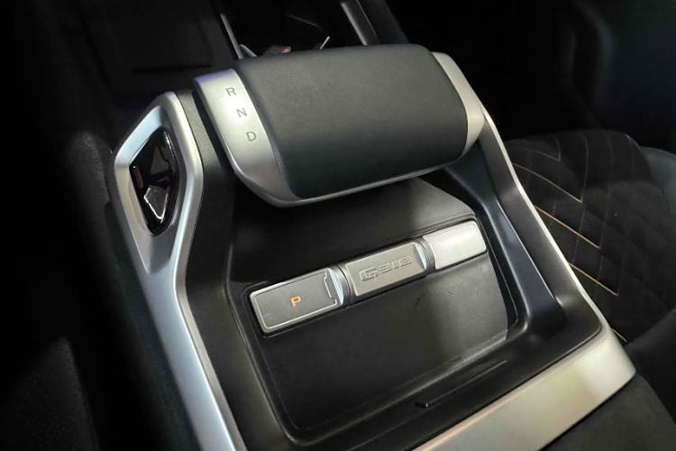 Used Deepal G318 2024 Two-Wheel Drive Air Suspension Version Interior 4