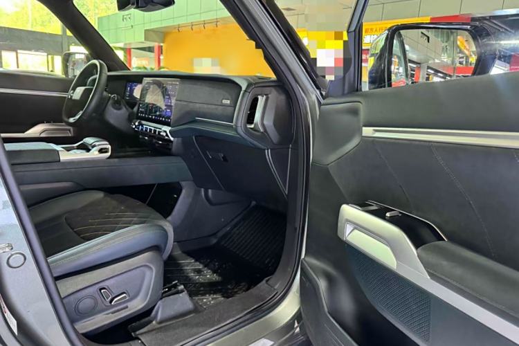 Used Deepal G318 2024 Two-Wheel Drive Air Suspension Version Interior 9