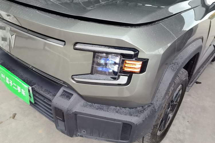 Used Deepal G318 2024 Four-Wheel-Drive Air Suspension Model Left Front Headlight