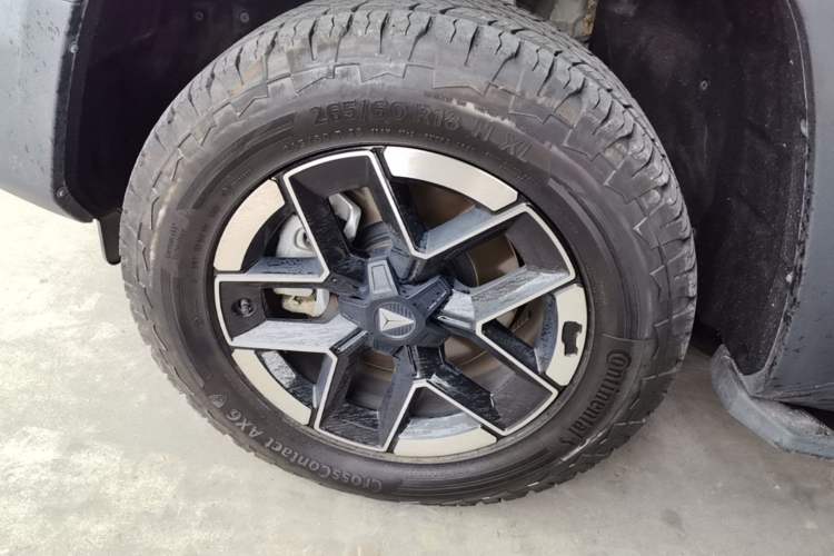 Used Deepal G318 2024 Four-Wheel-Drive Air Suspension Model Left Front Wheel Hub