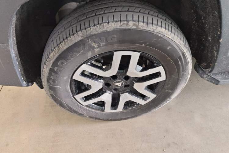 Used Deepal G318 2024 Two-Wheel Drive Air Suspension Version Left Front Wheel Hub