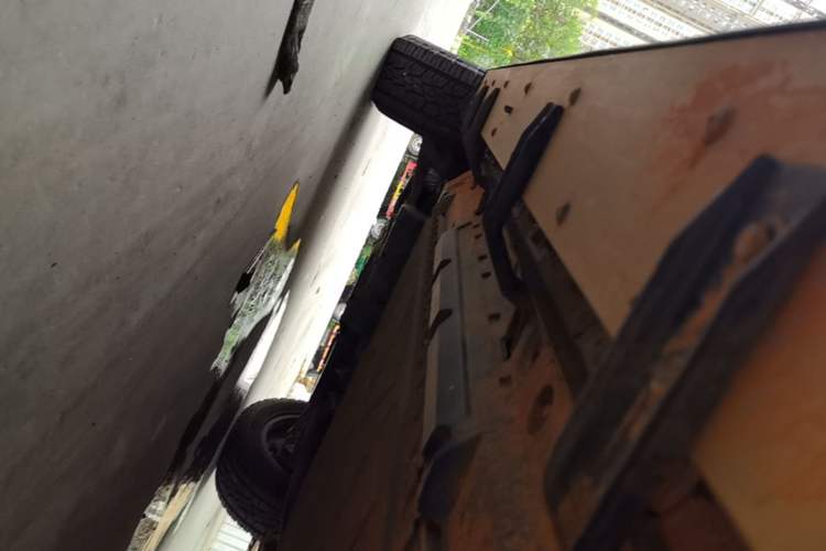 Used Deepal G318 2024 Four-Wheel-Drive Air Suspension Model Left Side Sill