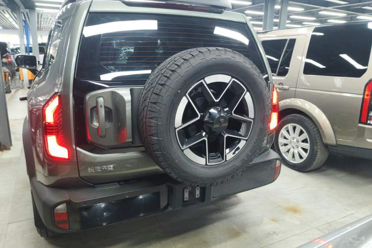 Used Deepal G318 2024 Four-Wheel-Drive Air Suspension Model Rear
